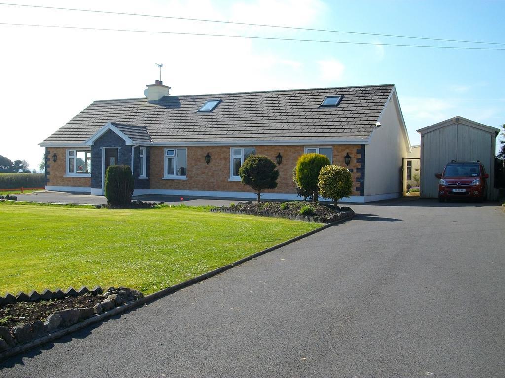 Clonmacnoise B&B Exterior photo