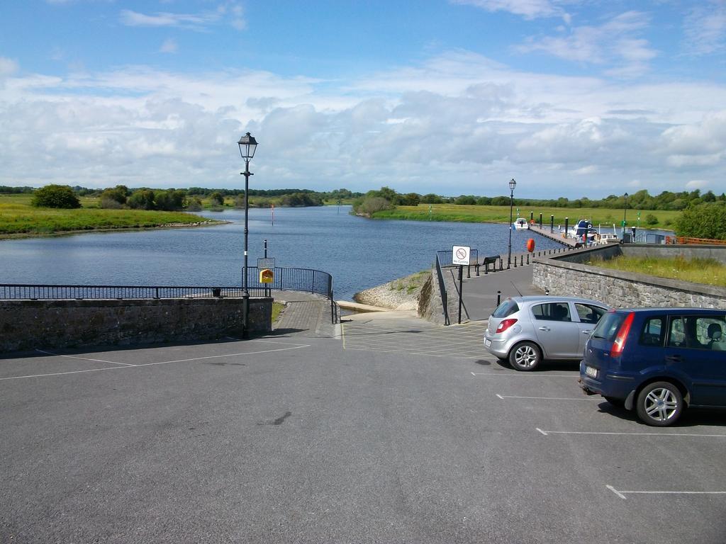 Clonmacnoise B&B Exterior photo