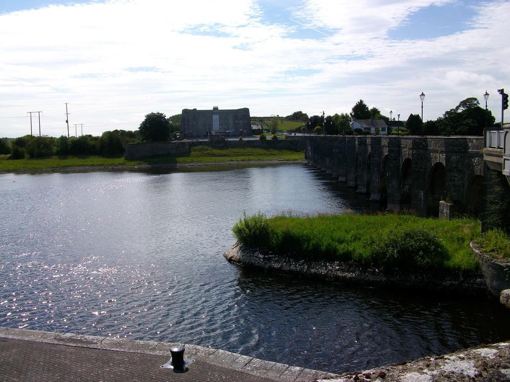 Clonmacnoise B&B Exterior photo